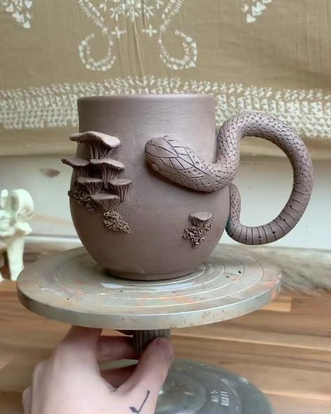 Soulstice Ceramics (@soulsticeceramicss) TikTok | Watch Soulstice Ceramics's Newest TikTok Videos Ceramics Mugs, Small Mug, Pottery Lessons, Pottery Pot, Cerámica Ideas, Ceramic Watch, Pottery Crafts, Diy Pottery, Ceramics Pottery Art