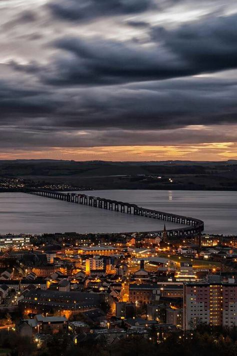 Bonnie Dundee Dundee City, Miss The Old Days, Dundee Scotland, Beauty Places, Over The Hill, Cool Countries, Beautiful Country, Dundee, British Isles