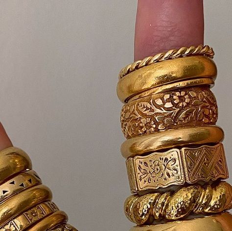 • C H E L S E A G I R L • on Instagram: "#mayisgoldmonth and appropriately, all I seem to care about these days are plain gold bands. OK, maybe some are not so plain. I like them antique, weighty, rich in color and patina-ed. These are all #personalcollection but I always sell tons of antique gold bands over at @talesfromthejunkpile thanks @gemgossip for hosting!" Big Rings Aesthetic, Things I Like, Gold Jewelry Antique, Chunky Gold Rings, Gold Antique Ring, Antique Stuff, Antique Gold Rings, Antique Accessories, Unique Gold Rings