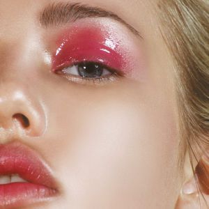 ~ look into my wet eyes ~ – sgf Editorial Make-up, Beauty Rules, Glossy Eyes, Mascara Primer, Glossy Makeup, Makeup Mirror With Lights, Make Up Looks, Pink Makeup, Editorial Makeup