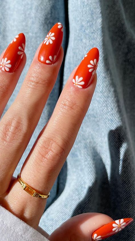 5 Nail Polish Colors To Try This June, From Retro Hues to Moody Blues Short Red Nails, Nails Round, Bright Red Nails, Easy Nails, Retro Nails, Fun Nail Colors, Floral Nail Designs, Floral Nail, Red Nail Designs