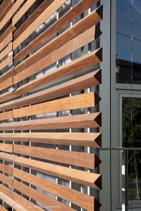 Galdakao, Spain Colegio Gandasegi LUIS MARÍA URIARTE House Fence, Wood Facade, Timber Screens, Balcony Grill, Wood Screens, Boarding House, Wood Architecture, Exterior Wall Design, Sopot