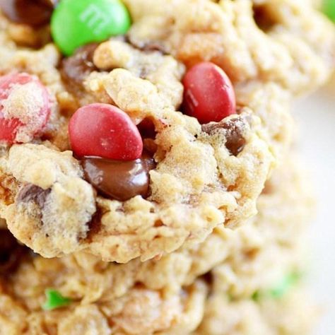 Grandma’s Monster Cookies M&m Cookies Easter, Easter Cookies With M&ms, Monster Cookies Recipe, Christmas Appetizers Easy, Creative Baking, Peanut Butter Oatmeal Cookies, Oat Cookies, Gingerbread Recipe, Cookie Desserts