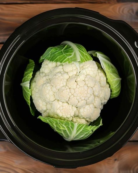 Crockpot Cauliflower, Crockpot Veggies, Whole Cauliflower, Slow Cooker Kitchen, Cauliflower Casserole Recipes, Slow Cooker Pasta, Whole Roasted Cauliflower, Veggie Side Dishes, Crockpot Recipes Slow Cooker