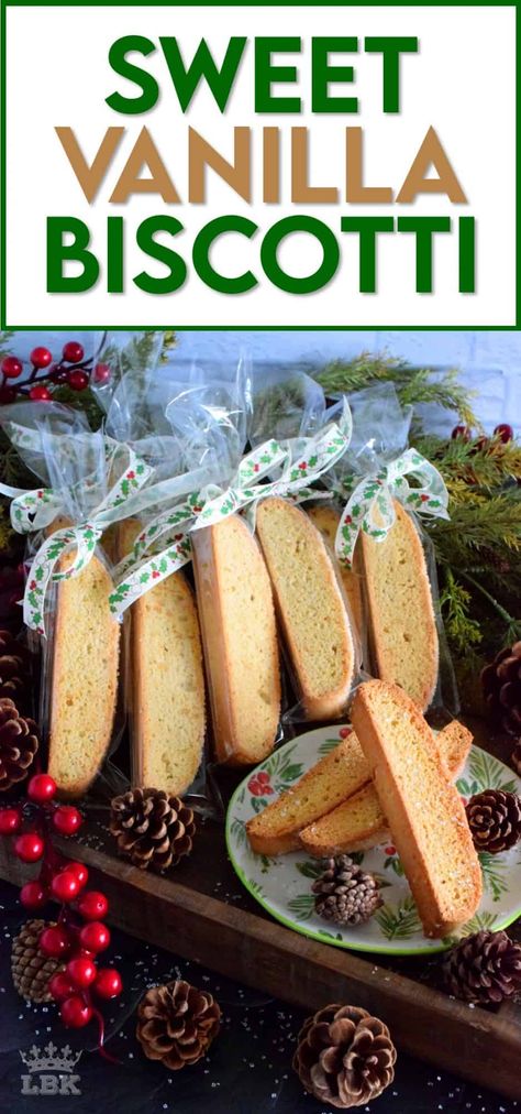 Vanilla Biscotti, Best Biscotti Recipe, Holiday Baking Cookies, Christmas Biscotti, Pasta Fish, Pasta Italy, Almond Biscotti Recipe, Almond Biscotti, Biscotti Cookies