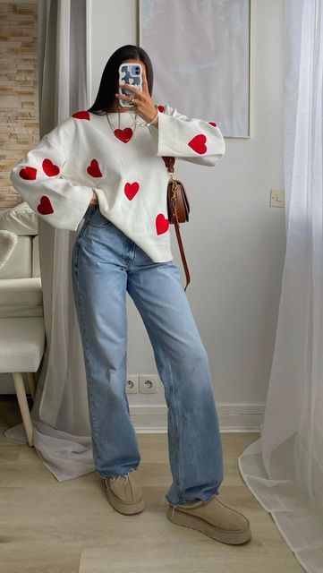 Nina herman on Instagram: "Ootd 🥶 #primark #winteroutfit #ootd #outfitinspiration #ootdinspo #grwm" Pull Over Outfits, Heart Sweater Outfit, 2023 Ootd, Pinterest Wardrobe, Heart Sweater, Valentines Outfits, Preppy Outfit, Cozy Outfit, Cute Fits