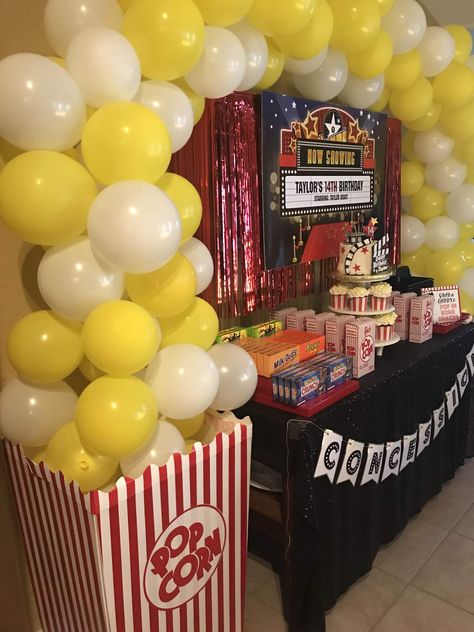 Movie Theater Party Ideas, Kids Movie Party, Movie Theatre Birthday Party, Movie Themed Birthday Party, Movie Theater Theme, Movie Theater Party, Birthday Movie Night, Movie Theme Birthday Party, Cinema Party