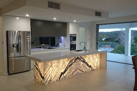 Casa Rock, Counter Design, Kitchen Interior Design Modern, Luxury Kitchen Design, Kitchen Marble, Kitchen Room Design, Kitchen Inspiration Design, Luxury Kitchens, Counter Tops