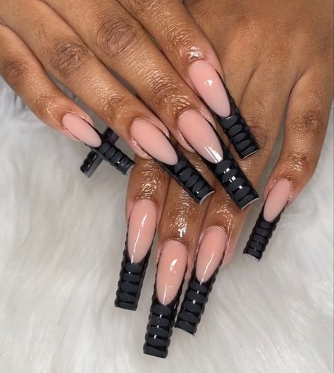 Black French Tip Nails Crocodile, French Tip Nails Crocodile, Matte Crocodile Nails, Black Croc French Tip Nails, Black Alligator Nails, Black French Nails Ideas, Black Crocodile Nails, Alligator Nails, Nails Crocodile