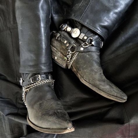 Gothic Men Aesthetic, The Lost Boys Aesthetic, Lost Boys Aesthetic, Cade Eaton, Joker Outfit, Goth Cowboy, Dark Outfit, Cowboy Boot Outfits, Western Stuff