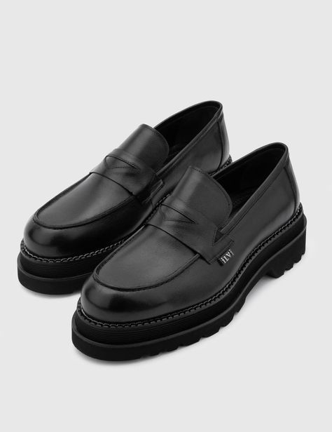 Arve Black Leather Men's Loafer - İLVİ Black Men Loafers Outfit, Men Loafers Outfit, Hype Outfits, Black Loafers Men, Smart Casual Women Outfits, Mens Luxury Lifestyle, Loafers Outfit, Black Men Fashion Swag, Gentleman Shoes