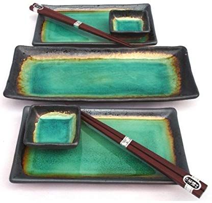 Amazon.com | Japanese Turquoise Green Kosui Seven Piece Sushi Plate Set for Two with Serving Plate: Accent Plates Ceramic Sushi Set, Sake Sushi, Sushi Plate Set, Sushi Platte, Sushi At Home, Sushi Dishes, Japanese Plates, Sushi Set, Sushi Plate