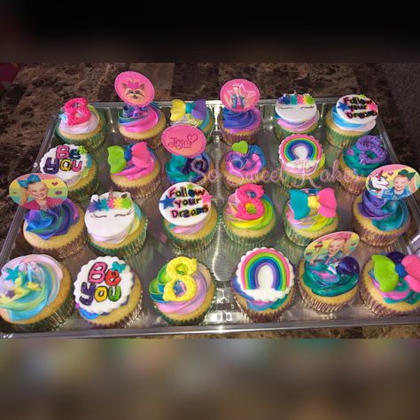 Jojo Siwa Cupcake Cake, Jojo Siwa Birthday Cupcakes, Jojo Siwa Cupcakes, Jojo Siwa Cupcake Ideas, Jojo Cake, Punk Birthday, Jojo Siwa Birthday Cake, Afro Tattoo, Barbie Bday