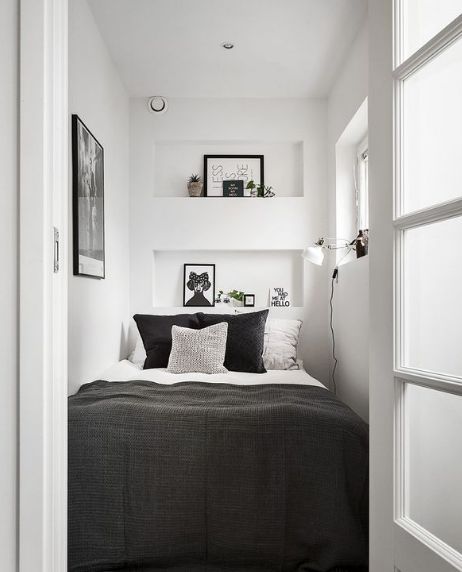 dreamy bedroom space, via @refinery29 Very Small Bedroom, Tiny Bedroom Design, Small Bedroom Inspiration, Bedroom Gray, Small Apartment Bedrooms, Small Bedrooms, Small Bedroom Designs, Dekorasi Kamar Tidur, Small Bed