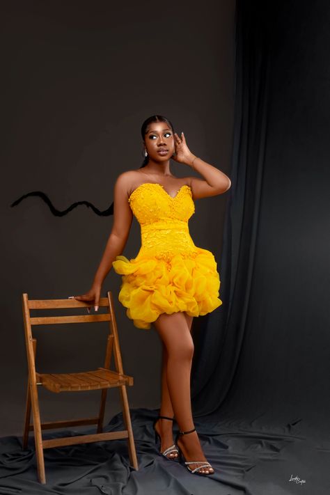 Short Gown Photoshoot Ideas, Yellow Birthday Outfit Ideas, Yellow Dinner Dress, Yellow Dress Black Women, Short Dress Photoshoot Ideas, Short Dinner Gown, Yellow Dress Photoshoot, Short Dinner Gown Styles, Yellow Birthday Dress