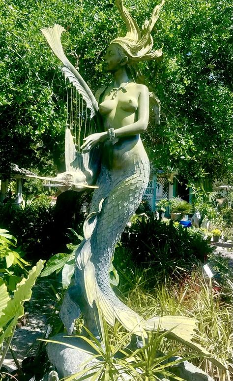 Green Mermaid Aesthetic, Goddess Sculptures, Lake Mermaid, Mermaid Garden, Mermaid Statue, Mermaid Pool, Mermaid Statues, Mermaid Cove, Mermaid Core