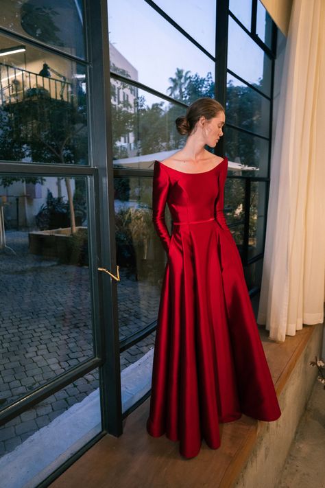 Gallery 1 — CHANA MARELUS Chana Marelus, Prom Dresses With Pockets, Occasion Dresses Wedding, Red Prom, فستان سهرة, Inspo Outfit, Satin Prom Dress, A Line Gown, Happy Wedding