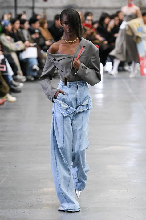 Fall 2023 Ready To Wear, 2023 Ready To Wear, Denim Wear, Outfit Jeans, Looks Street Style, Winter Trends, Fall 2023, Fashion Show Collection, Couture Fashion