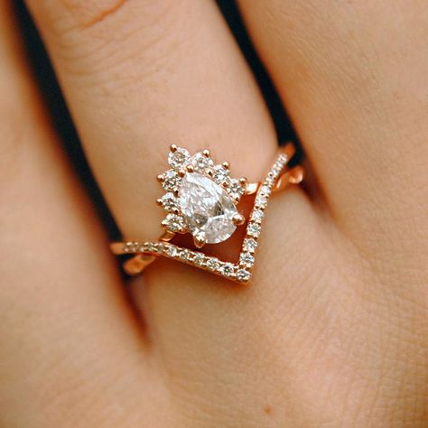 1/2 Carat Pear Diamond Wedding Ring Set. 14K Rose Gold | Etsy Crossover Wedding Ring, Dream Wedding Ring, Cute Engagement Rings, Future Engagement Rings, Diamond Wedding Rings Sets, Dream Engagement Rings, Wedding Ring Set, Engagement Ring Set, Pretty Rings