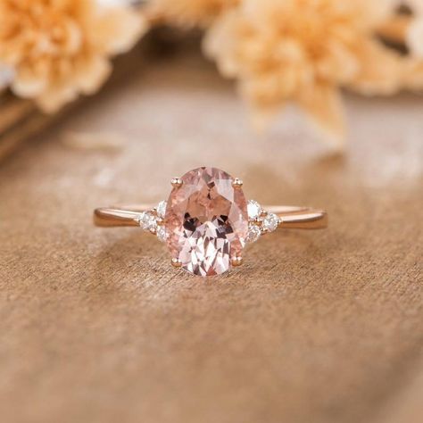 Morganite Engagement Ring Rose Gold, Wedding Finger, Wedding Gifts For Men, Romantic Rings, Ring Cluster, Engagement Ring Rose Gold, Rose Gold Bridal, Pink Sapphire Ring, Simple Engagement Rings