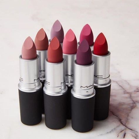 Mac Makeup Lipstick, Matt Lipstick, Unique Lipstick, Mac Lipstick Shades, Color Whisper, Lipstick Kit, Beautiful Lipstick, Makeup Accesories, Mac Matte Lipstick