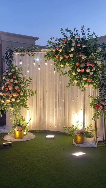 Party Backdrop Outdoor, Decoration Stage Event, Birthday Function Decoration, Outdoor Backdrop Ideas Birthday, Selfi Point Decoration For Wedding, Selfie Point Ideas For Wedding, Reception Photobooth Ideas, Selfie Point For Wedding, Selfy Point Idea