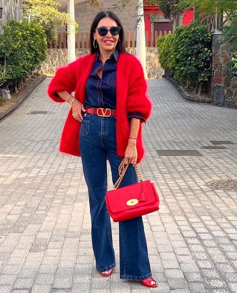 Dior Knitwear, Red Bag Outfit, Top Fashion Bloggers, Shoes Gucci, Red Cardigan, Pretty Style, Fashion Quotes, Knitwear Cardigan, Best Fashion