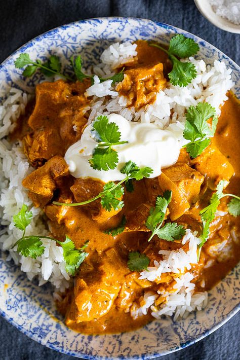 Slow Cooker Butter Chicken - Simply Delicious Creamy Curry Sauce, Slow Cooker Butter Chicken, Pork Dinners, Butter Chicken Curry, Creamy Curry, Cacciatore Recipes, Chicken Cacciatore Recipe, Chicken Slices, Slow Cooker Bbq