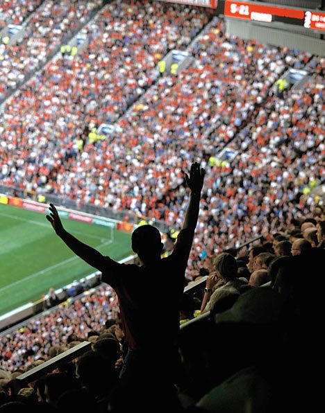 Anywhere inside Old Trafford, before Fergie retires. World Cup Live, Sir Alex Ferguson, Manchester United Football Club, Soccer Game, Manchester United Football, Field Of Dreams, Watch Football, World Cup 2018, Soccer Games