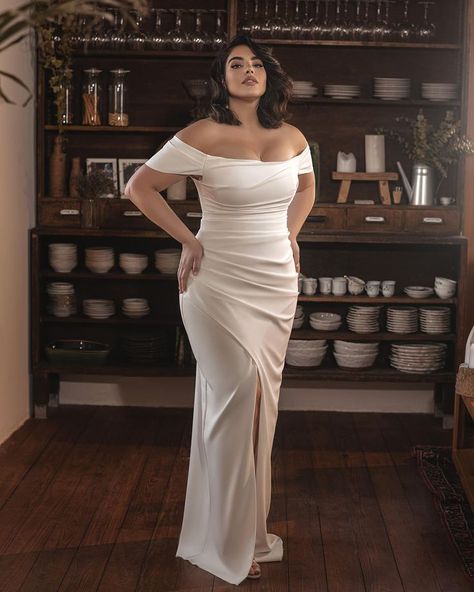 Long Sleeve Trumpet Wedding Dress Plus Size, Size 12 Wedding Dress Curvy Bride, Curvy Girl Wedding Dress, Renewal Dress, Wedding Dresses For Curvy Women, Curvy Wedding Dress, Curvy Wedding, Dresses Corset, Plus Wedding Dresses