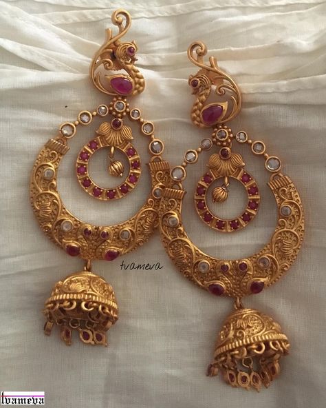 21 Best Wedding Earring Designs For Brides! • South India Jewels Gold Wedding Earrings, Earrings For Bride, Gold Jhumka, Gold Jhumka Earrings, Box Crafts, Indian Jewelry Earrings, Gold Jewelry Outfits, Choker Necklace Designs, Wedding Earring