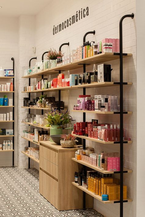 Small Shop Interior, Pet Store Design, Hair Salon Interior Design, Salon Interior Design Ideas, Pharmacy Decor, Nail Salon Interior Design, Store Shelves Design, Interior Design Pictures, Grocery Store Design