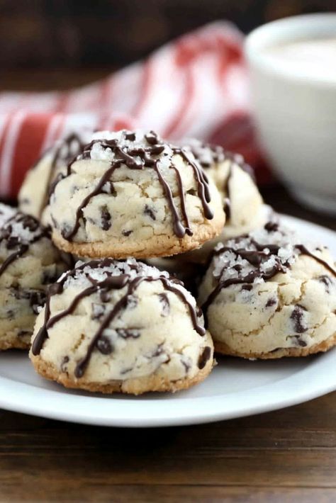 Ricotta Pistachio Cookies, Christmas Ricotta Cookies, Italian Cream Cake Cookies, Cannoli Cookies Ricotta, Canolli Cookie Recipes, Pistachio Ricotta Cookies, Cookies With Ricotta Cheese, Cannoli Bites, Cannoli Cookie