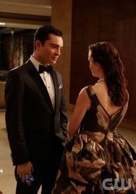 Blair And Chuck Black And White, Chuck E Blair, Chuck Y Blair, Mode Gossip Girl, Gossip Girl Episodes, Estilo Blair Waldorf, Blair And Serena, Stile Blair Waldorf, Gossip Girl Fashion Blair