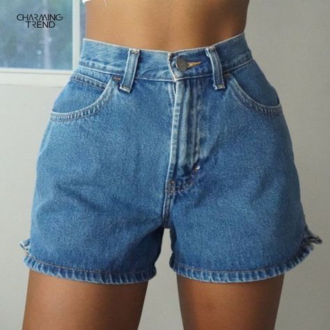 c5cc17e395d3049b03e0f1ccebb02b4ddesc45597501ri Summer Denim Shorts, Skandinavian Fashion, Shorts Female, Mode Pop, Womens High Waisted Shorts, Summer Shorts Denim, Denim Casual, Summer Denim, Looks Street Style