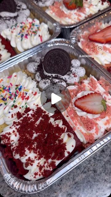 Jaida Brown on Instagram: "🚨 AVAILABLE THIS THURSDAY 🚨  Don’t WALKKKKK , RUNNNNNN 🥳🥳🥳 • • • • • • #trendsetter#sampler#cake#pans#phillybaker" Mini Cake Pan Ideas Christmas, Cake Charcuterie Board, Mini Cake Pan Ideas, Mini Cake Ideas, Mini Loaf Cakes, Sweets Ideas, Mini Cake Pans, Loaf Cakes, Foxy Brown