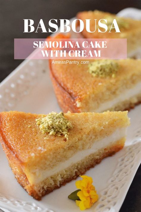 Basbousa Recipe, Egyptian Desserts, Labneh Recipe, Arabic Sweets Recipes, Lebanese Desserts, Arabic Desserts, حلويات عربية, Arabic Dessert, Semolina Cake