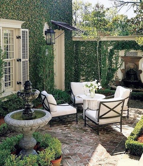 Top 50 Best Brick Patio Ideas - Home Backyard Designs Patio House Ideas, Small Courtyard Gardens, Courtyard Gardens Design, Courtyard Design, Small Courtyards, Brick Patios, Small Backyard Patio, Small Backyard Design, Courtyard Garden