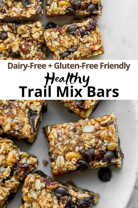 Healthy Trail Mix Bars - a delicious and healthy treat or after-workout snack! Made with simple, real-food ingredients! #healthytrailmixbars #trailmixbarrecipe #trailmixbars #trailmixbarhealthy #trailmixbareasy Trail Mix Bars Recipes, Trail Bars Recipe, Trail Mix Bars, Trail Bars, Trail Mix Bar Make Your Own, Trail Mix Bar, Paleo Trail Mix, Healthy Trail Mix Recipes, Healthy Snack Mix