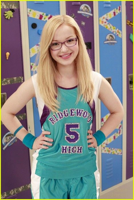 Dove Cameron: 'Liv and Maddie' Premiere in Two Weeks! | dove cameron liv maddie sept 15 05 - Photo Gallery | Just Jared Jr. Liv And Maddie Characters, Liv Rooney, Liv And Maddie, Disney Channel Shows, Chloë Grace Moretz, Disney Channel Stars, Cameron Boyce, Sofia Carson, Disney Shows