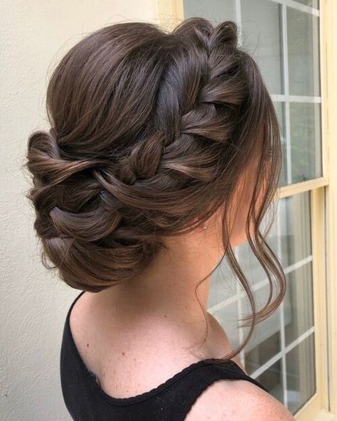 wedding-hairstylist-atlanta-ga Asian Wedding Hair, Hairstyle Indian, Hair Down Styles, Sanggul Modern, Wedding Hair Trends, Classic Wedding Hair, Bridal Hair Buns, Hairdo Wedding, Hair And Makeup Tips