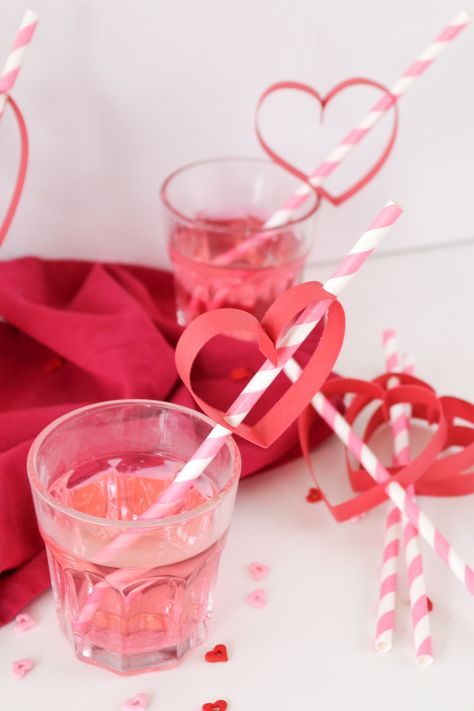 DIY Heart Straws for Valentine’s Day Heart Straws, Diy Heart, Day Club, Pink Paper, Raspberry, Valentine's Day, Straw, Valentines Day, Valentines