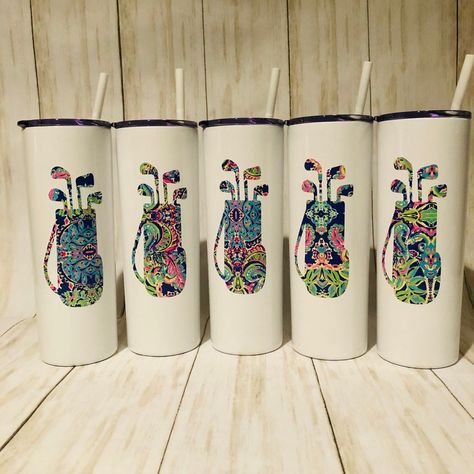 Ladies Golf Tournament Themes, Golf Tumbler Ideas, Golf Epoxy Tumblers For Men, Golf Tumbler Ideas For Men, Golf Water Bottle, Theme Baskets, Golf Events, Golf Birthday Gifts, Golf Day