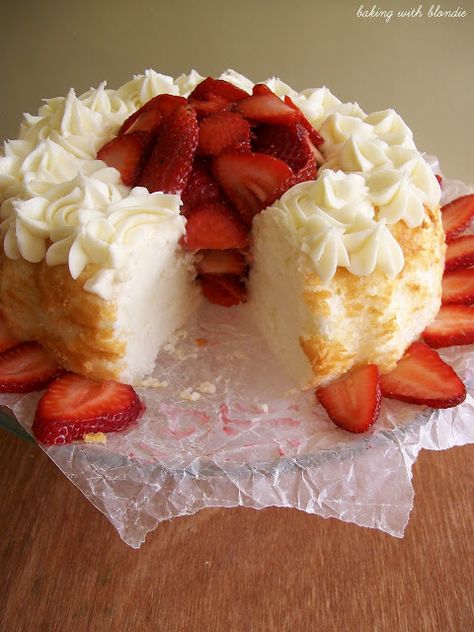 Baking with Blondie : Angel Food Cake with Strawberries Angel Food Cake With Strawberries, Food Birthday Cake, Queen Of The Universe, Baking With Blondie, Strawberry Angel Food Cake, Cake With Strawberries, Delicious Deserts, Food Birthday, Awesome Food