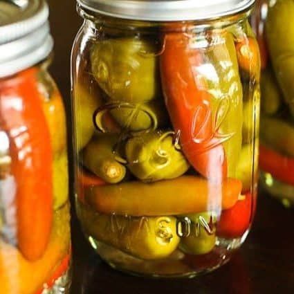 Canning Hot Peppers, Pickled Pepper Recipe, Pepper Vinegar, Canning Peppers, Pickled Hot Peppers, Hot Pepper Recipes, Southern Family, Vinegar Sauce, Pepper Sauce Recipe