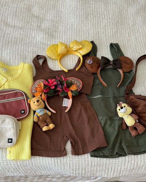 good old animal kingdom 🤎🦒🍃 Animal Kingdom Safari Outfit, Magic Kingdom Outfit Summer, Animal Kingdom Outfit Winter, Disney World Animal Kingdom Outfits, Disney Outfits Animal Kingdom, Food At Animal Kingdom, Disney Inspo Outfit, Disney Magic Kingdom Outfit, Disney Animal Kingdom Outfit