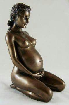 Nude Statue, Woman Sculpture, Birth Art, Pregnancy Art, Rennaissance Art, Ancient Statues, Mom Art, Pregnant Woman, Sculptures & Statues