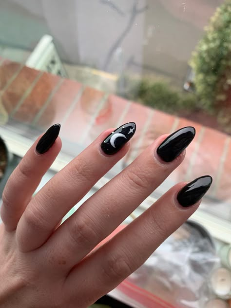 Star And Moon Nails Simple, Nails With The Moon, Aesthetic Black Nail Designs, Simple Spooky Nails Black, Black Nails With Moon And Stars, Black Almond Halloween Nails, Black Nails Stars Moon, Black Nails With Moon Design, Nail Inspiration Black And White