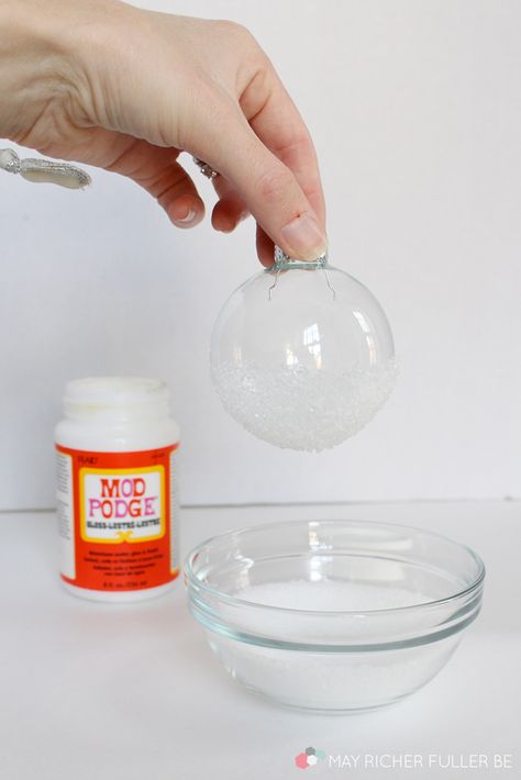 May Richer Fuller Be: "Snow" Dipped Glass Ball Ornaments Glass Ball Ornaments Diy, Diy Decoupage Christmas Ornaments, Glass Ornaments Diy, Clear Ornament Balls, Diy Tree Ornaments, Christmas Ball Ornaments Diy, Cricut Ornaments, Diy Christmas Ball, Homemade Christmas Tree