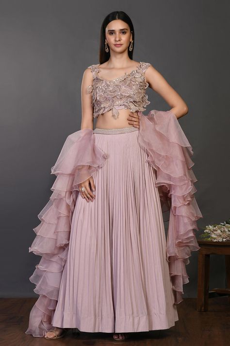 Frill Dupatta Designs, Peplum Lehenga, Organza Cutwork, Pleated Lehenga, Ruffle Dupatta, Embroidered Lehenga, Stylish Blouse Design, Indian Fashion Designers, Designer Gowns